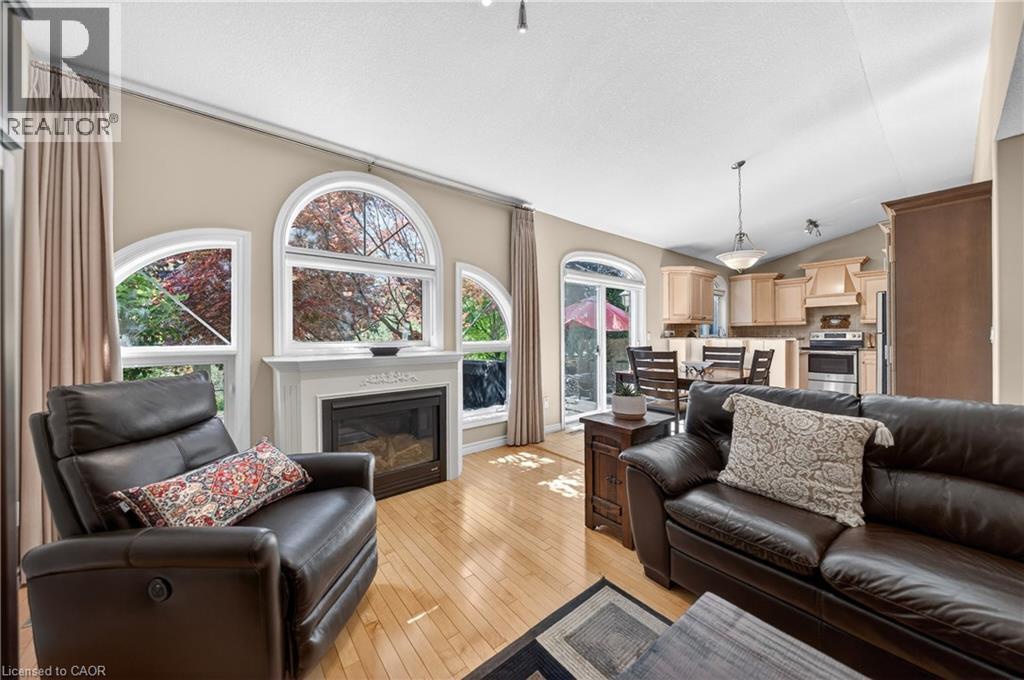 211 Mcnichol Drive, Cambridge, ON - Indoor Photo Showing Living Room With Fireplace