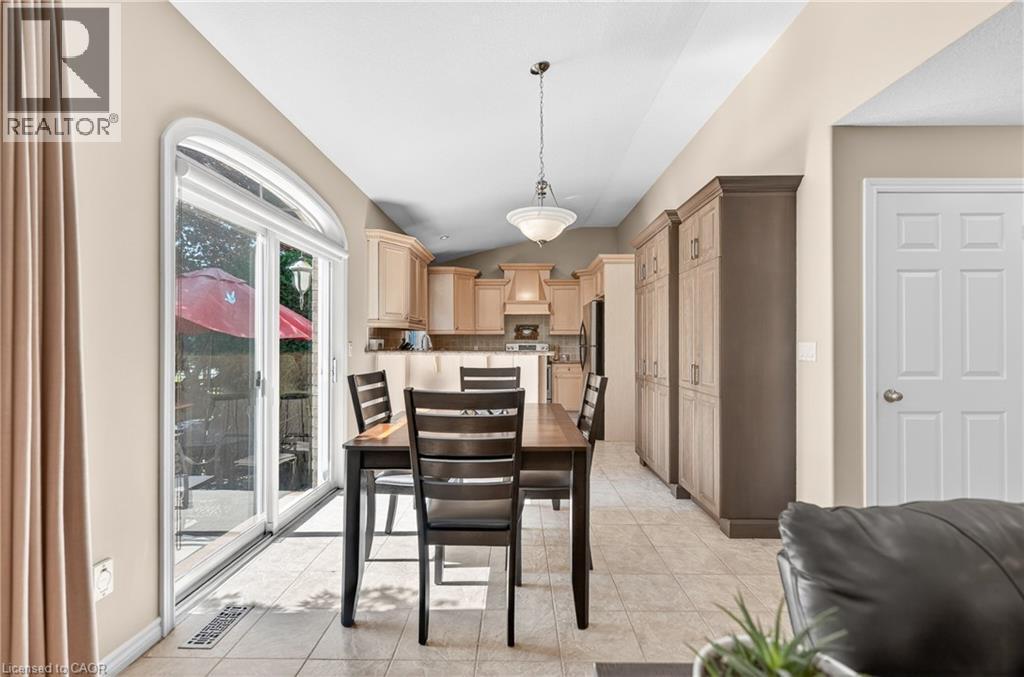 211 Mcnichol Drive, Cambridge, ON - Indoor Photo Showing Other Room