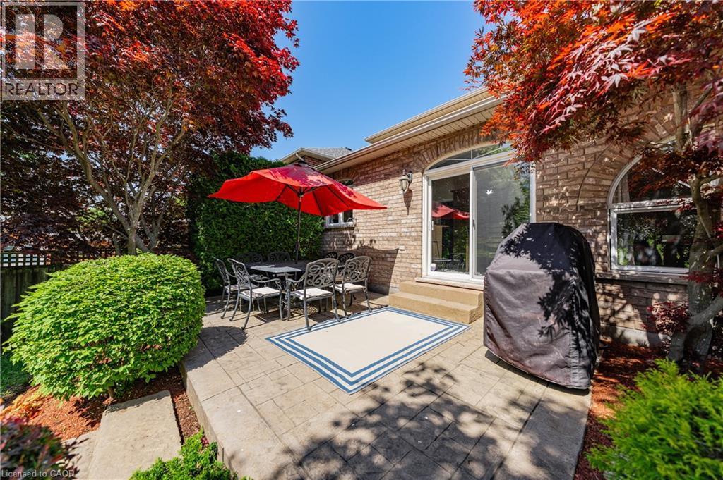 211 Mcnichol Drive, Cambridge, ON - Outdoor