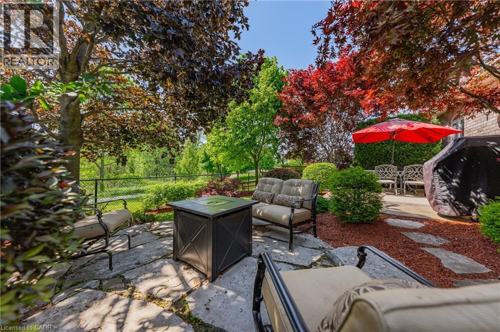 211 Mcnichol Drive, Cambridge, ON - Outdoor