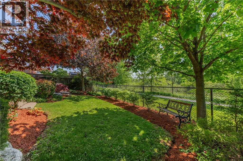 211 Mcnichol Drive, Cambridge, ON - Outdoor