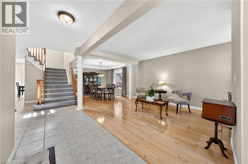 211 Mcnichol Drive, Cambridge, ON - Indoor