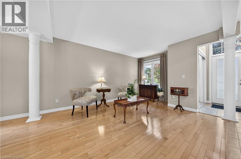 211 Mcnichol Drive, Cambridge, ON - Indoor