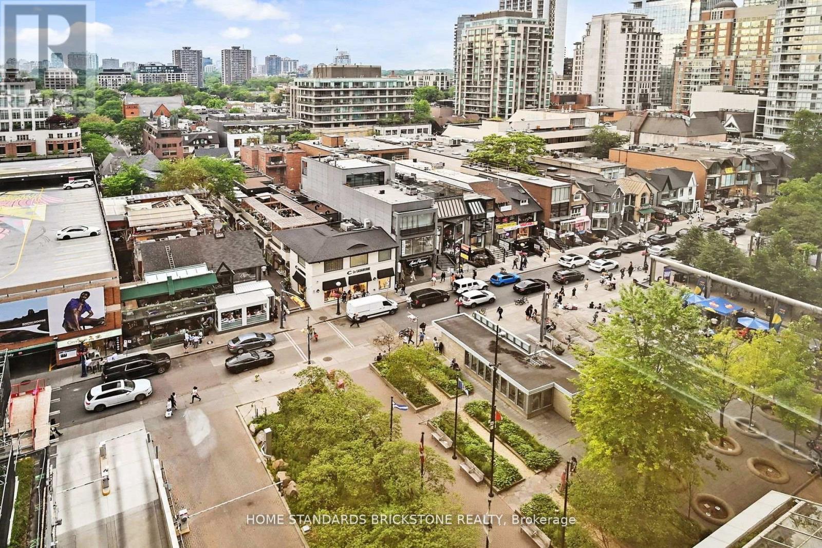 1009 - 110 Bloor Street W, Toronto, ON - Outdoor With View