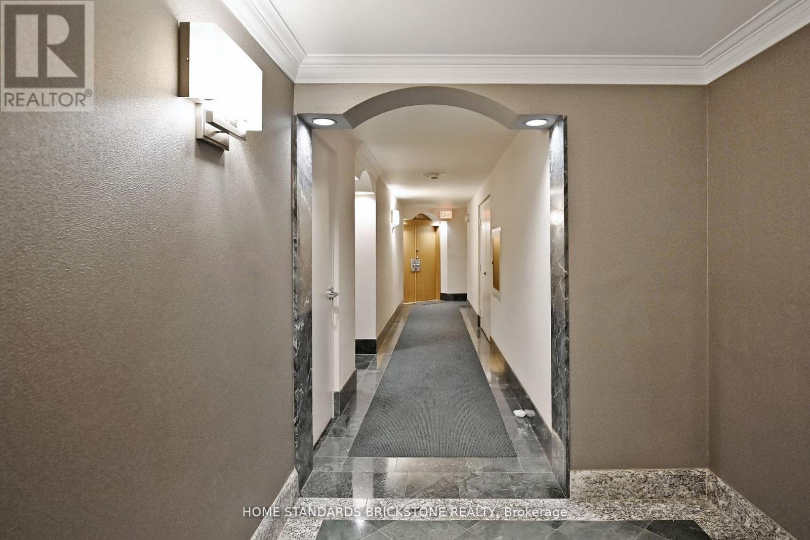 1009 - 110 Bloor Street W, Toronto, ON - Indoor Photo Showing Other Room
