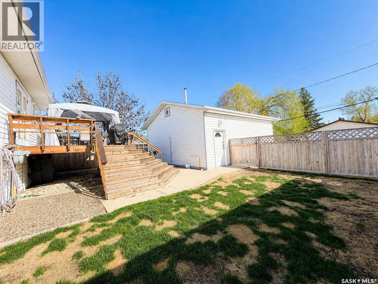 761 3Rd Street E, Prince Albert, SK - Outdoor