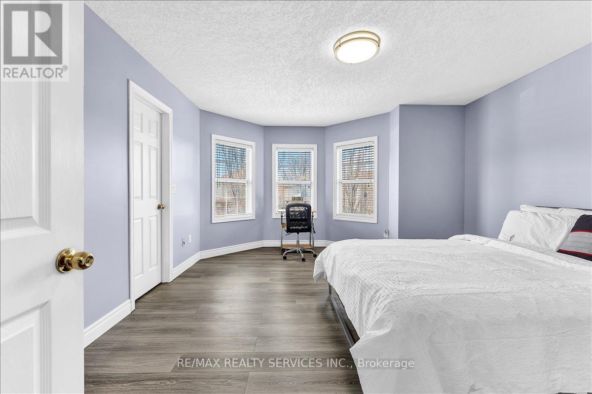 672 Zermatt Drive, Waterloo, ON