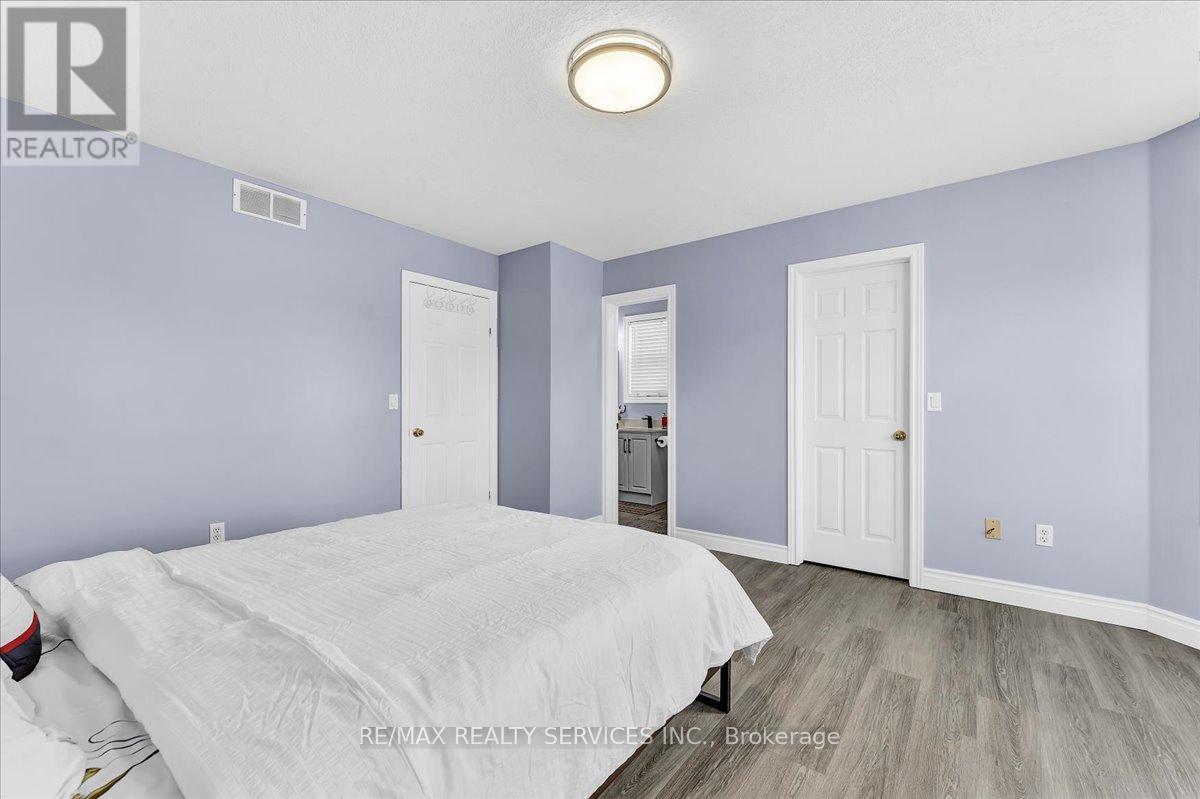 672 Zermatt Drive, Waterloo, ON