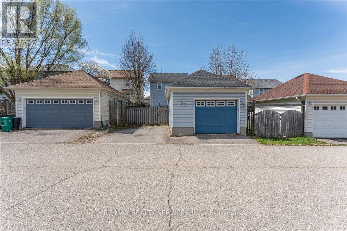 672 Zermatt Drive, Waterloo, ON