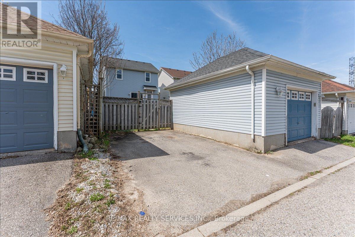 672 Zermatt Drive, Waterloo, ON