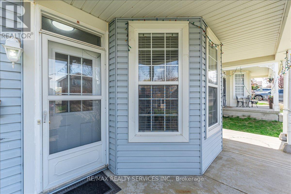 672 Zermatt Drive, Waterloo, ON
