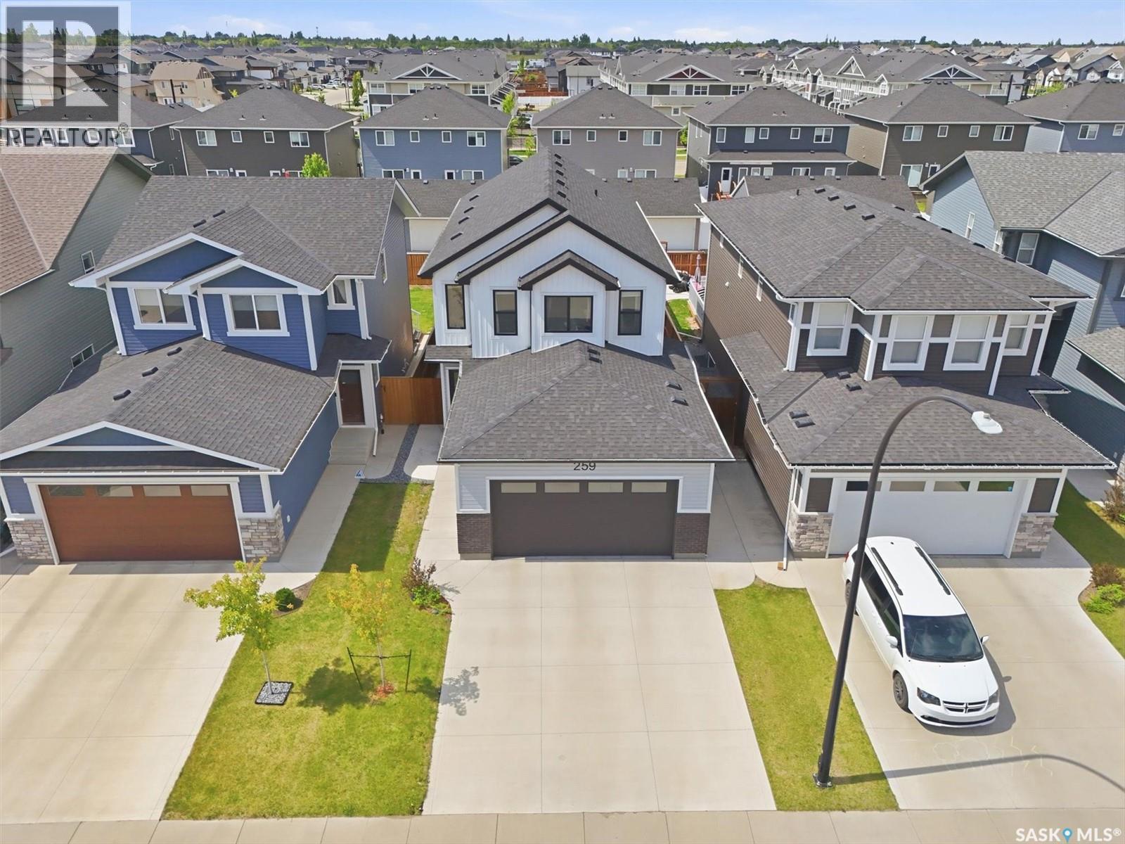 259 Skopik Crescent, Saskatoon, SK
