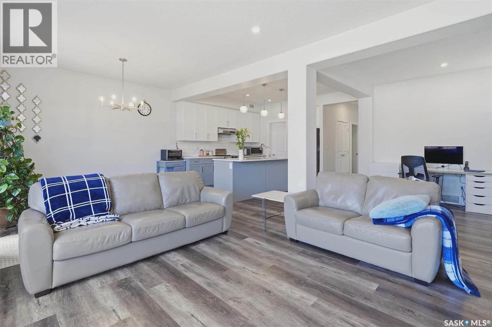 259 Skopik Crescent, Saskatoon, SK