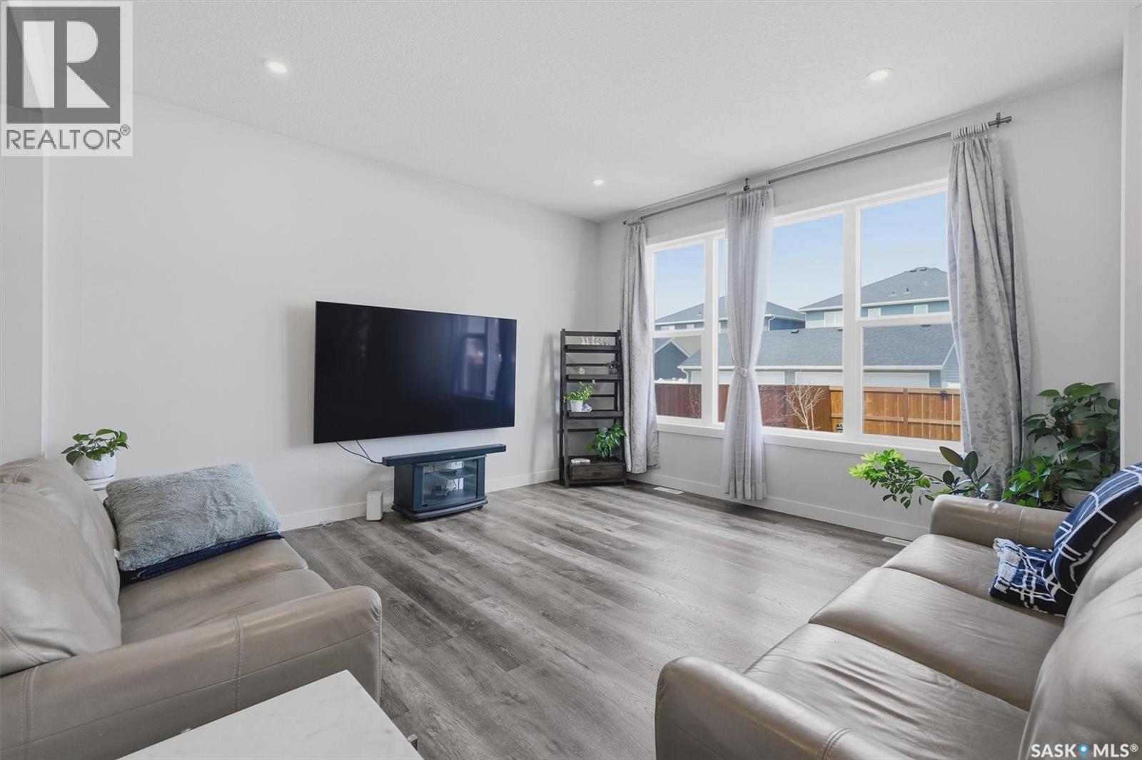 259 Skopik Crescent, Saskatoon, SK