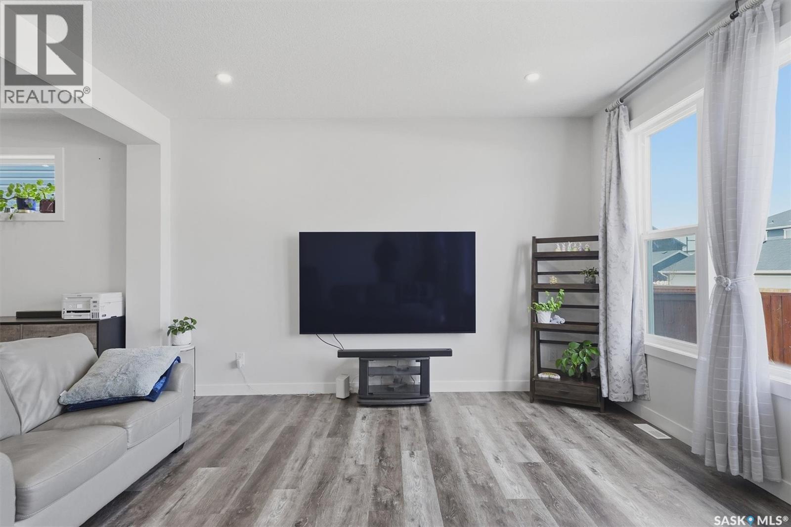 259 Skopik Crescent, Saskatoon, SK