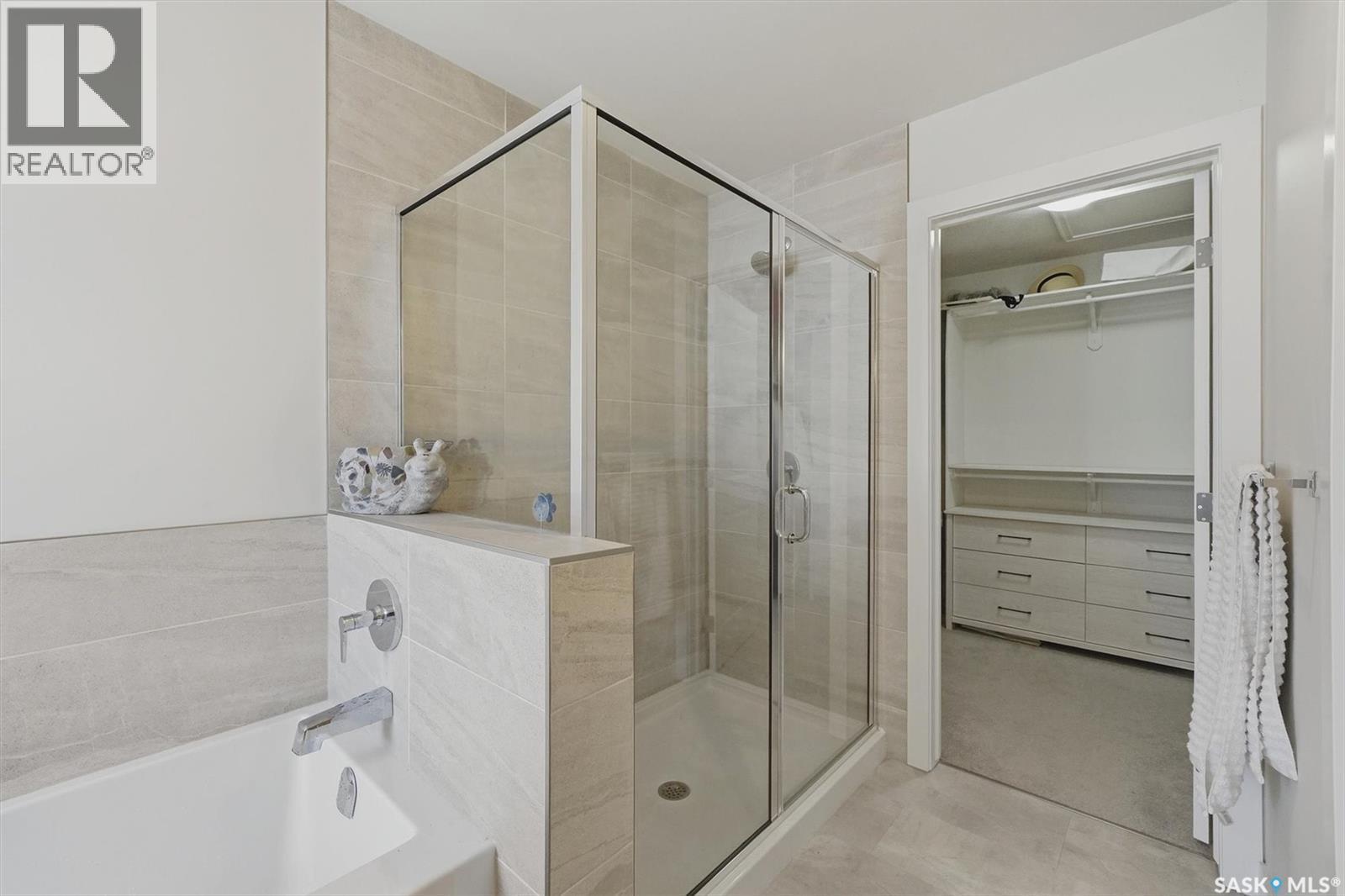 259 Skopik Crescent, Saskatoon, SK