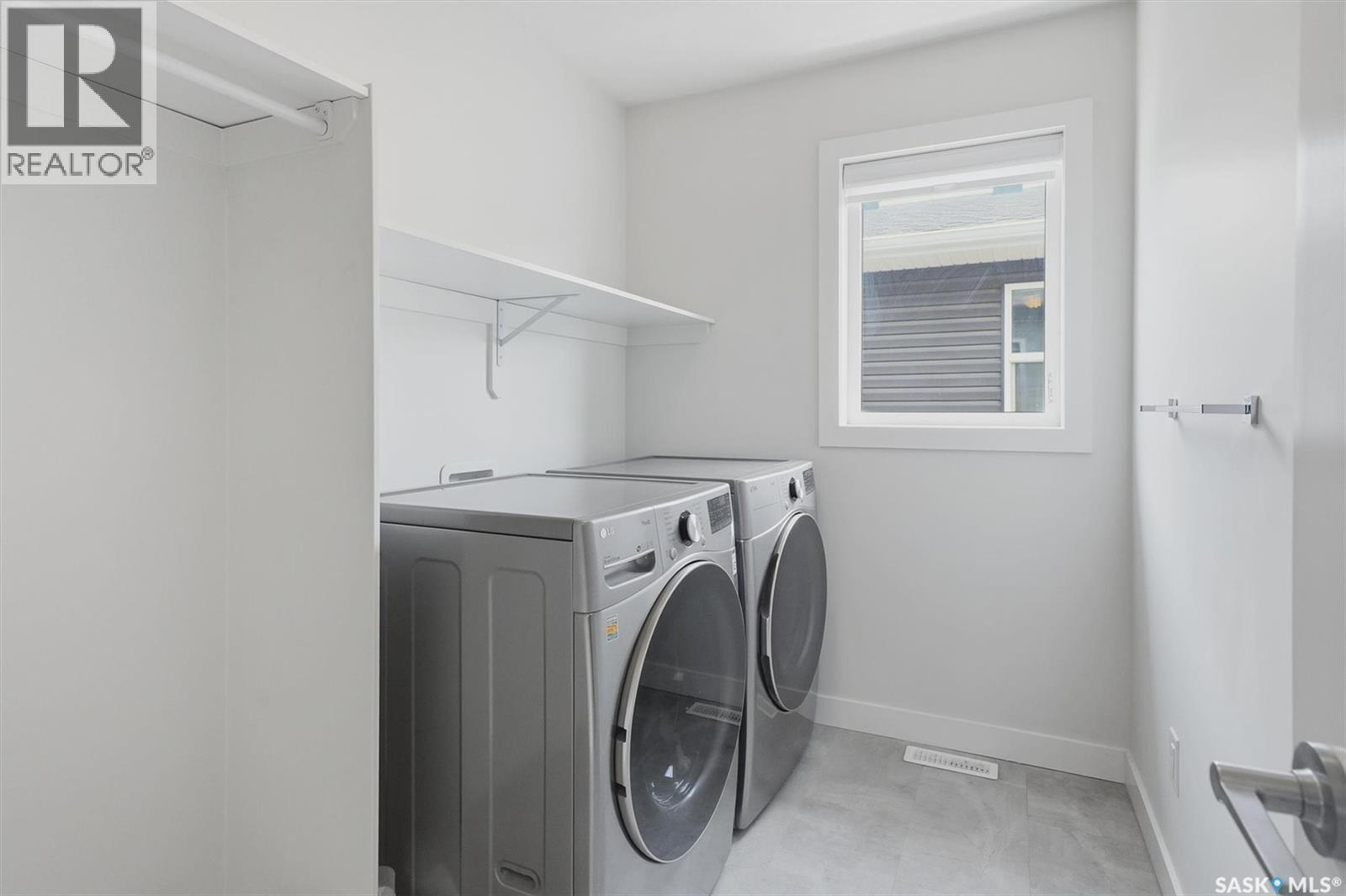 259 Skopik Crescent, Saskatoon, SK