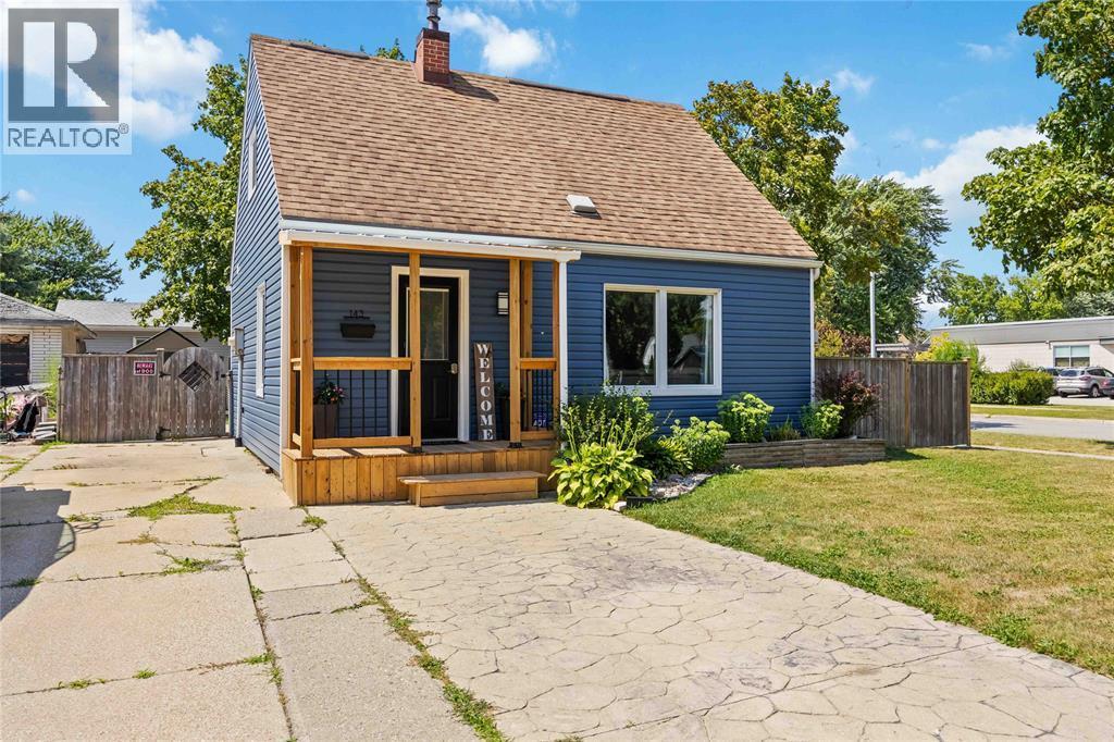 143 Walnut Avenue North, Sarnia, ON - Outdoor