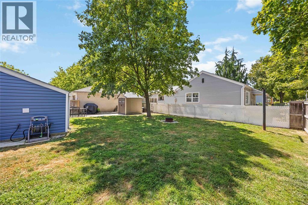 143 Walnut Avenue North, Sarnia, ON - Outdoor
