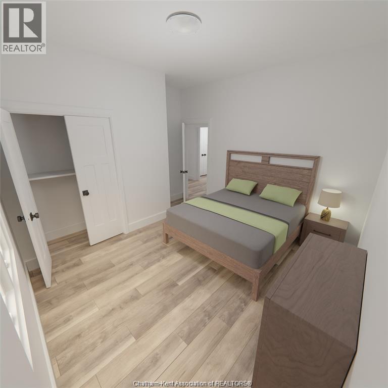39 Demall Drive, Dresden, ON - Indoor Photo Showing Bedroom