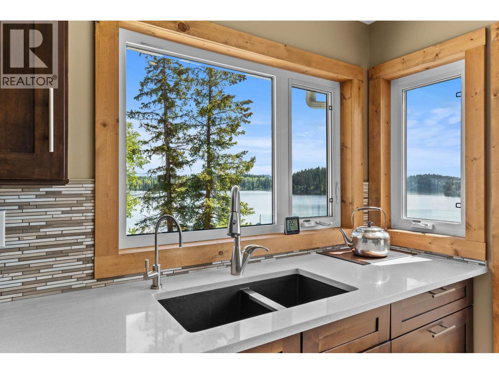 8046 N Bridge Lake Road, Bridge Lake, BC - Indoor Photo Showing Kitchen With Double Sink