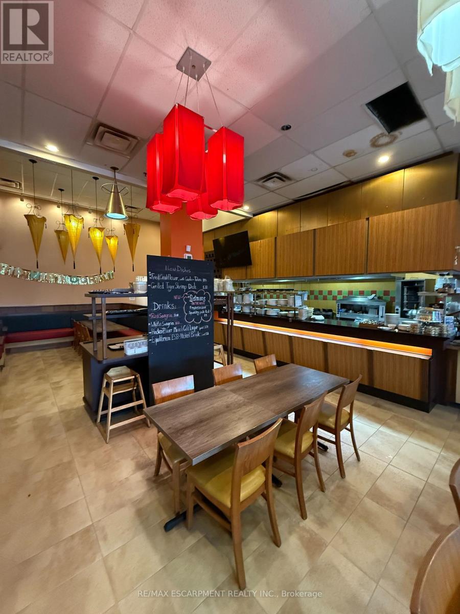 1508 Upper James Street, Hamilton, ON