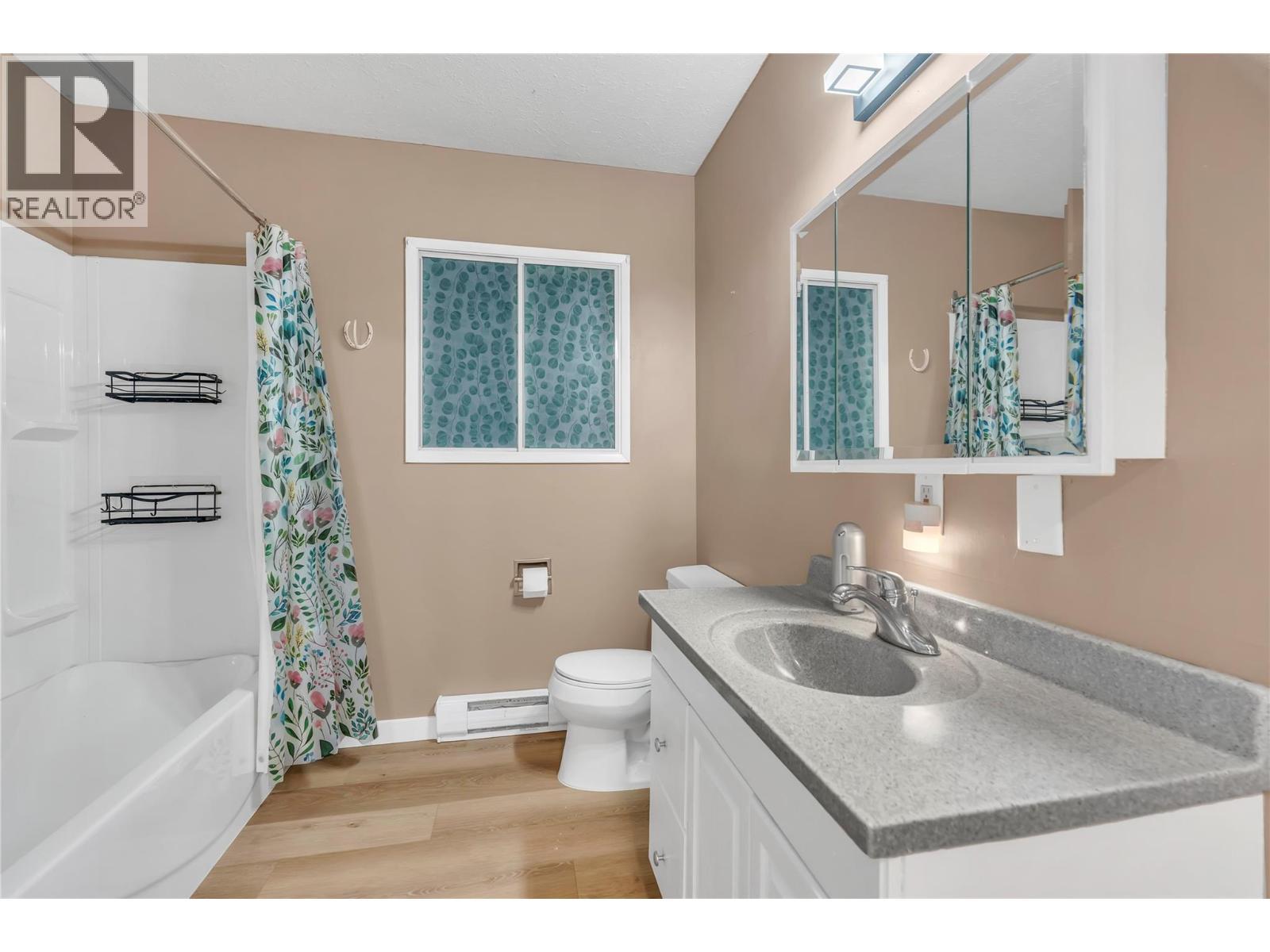 172 Mcgowan Road, Oliver, BC