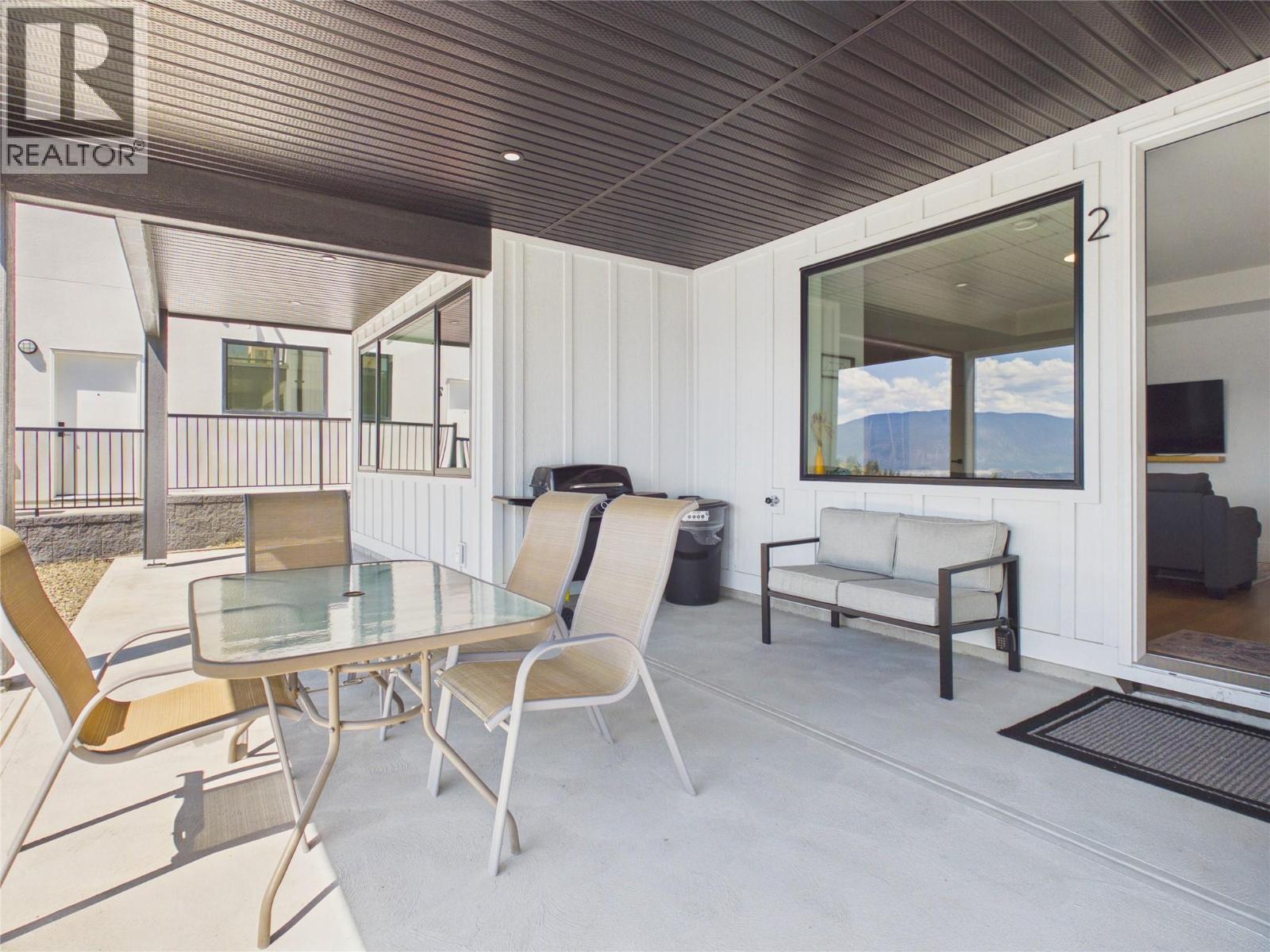 1081 Antler Drive, Penticton, BC - Outdoor With Exterior
