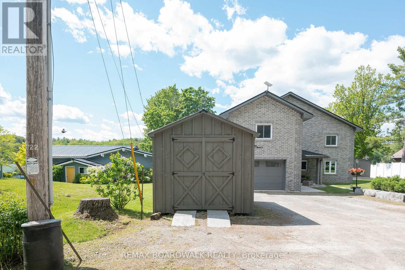 50 Kerry Forest Drive, Front Of Yonge, ON