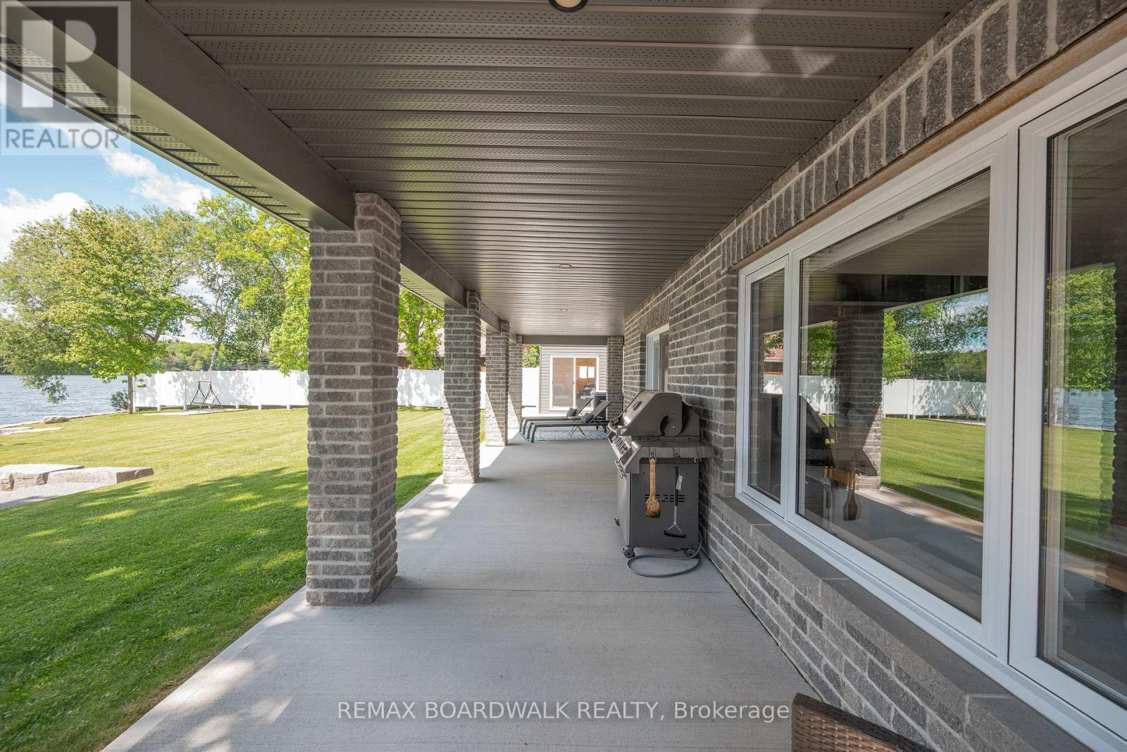 50 Kerry Forest Drive, Front Of Yonge, ON