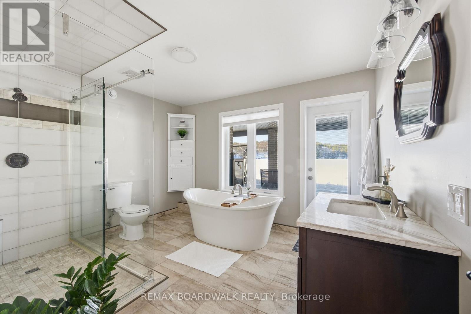 50 Kerry Forest Drive, Front Of Yonge, ON
