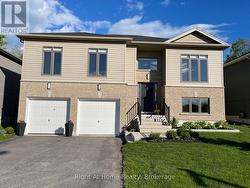 23 RALPH DALTON BOULEVARD Tay (Victoria Harbour), ON L0K 2A0