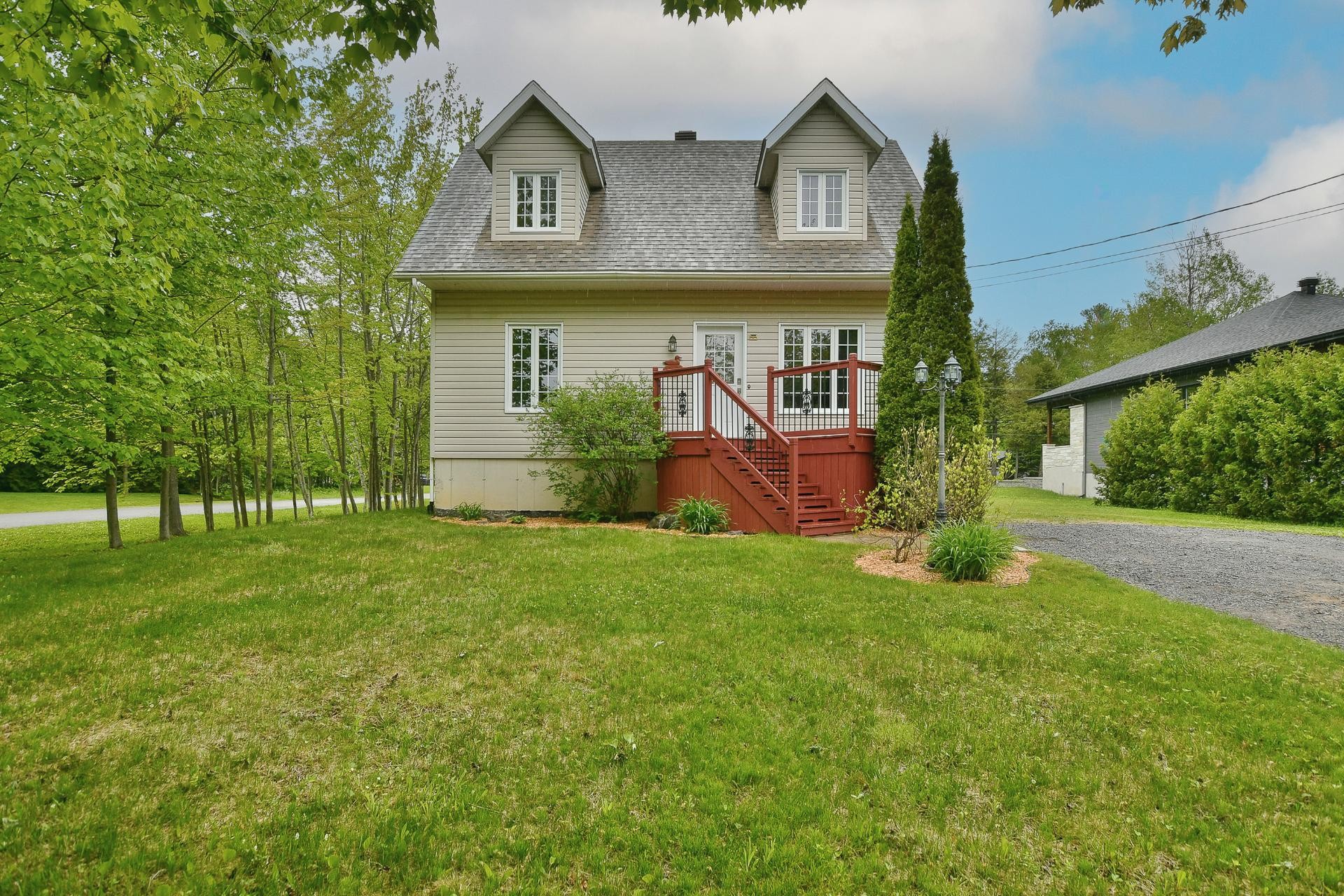 Front of Structure - 648 Rue Breault, L'Épiphanie, QC
