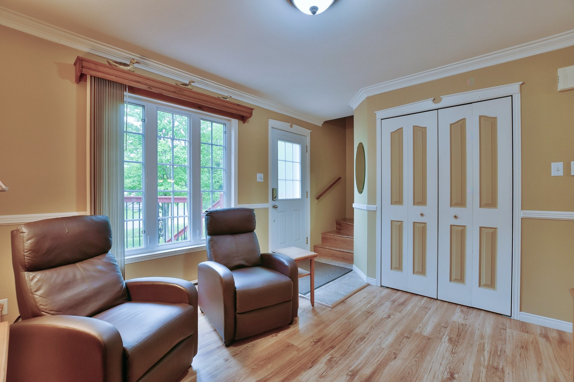 Living Room - 648 Rue Breault, L'Épiphanie, QC