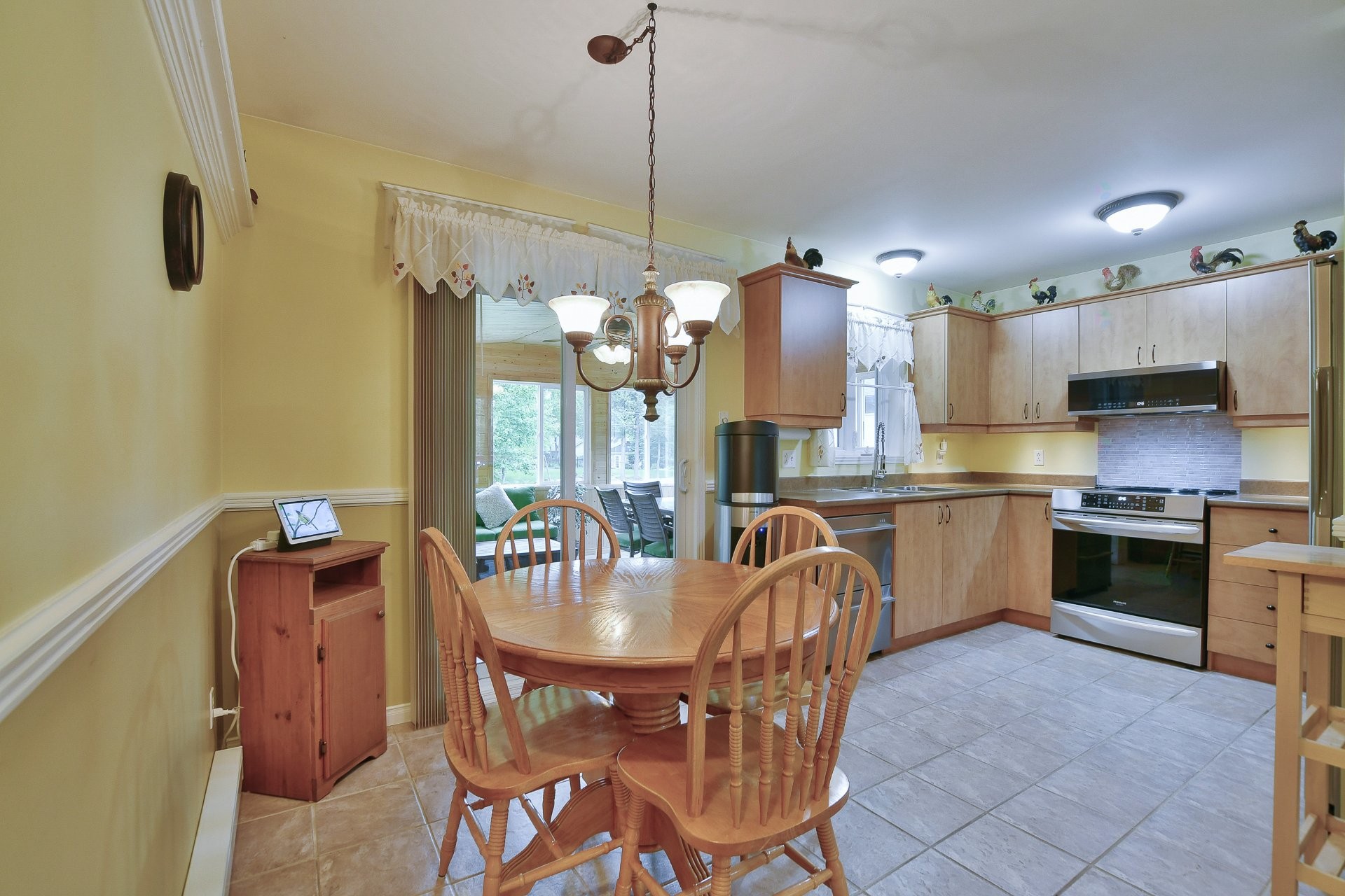 Dining Room - 648 Rue Breault, L'Épiphanie, QC
