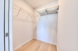 Closet -