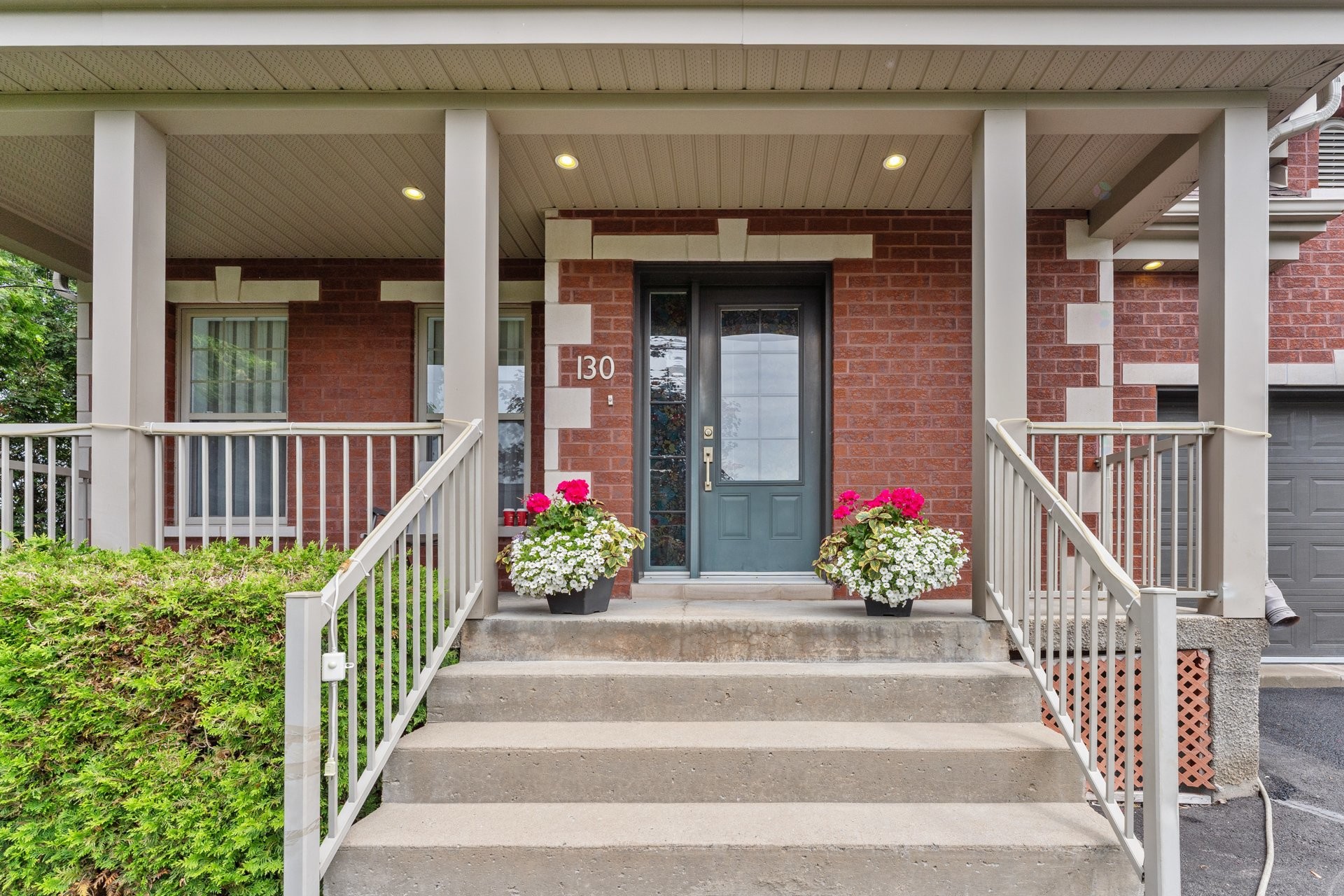 Front of Structure - 130 Rue Des Roitelets, Delson, QC