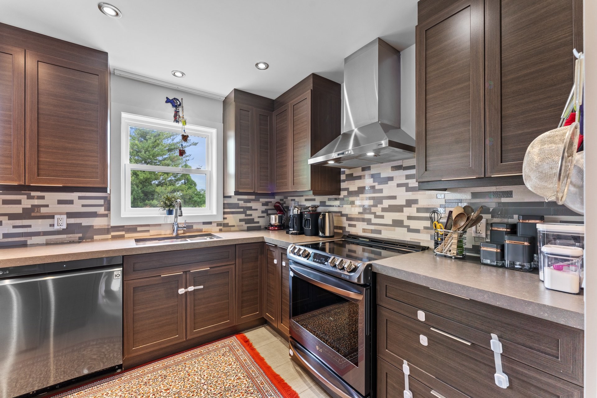 Kitchen - 130 Rue Des Roitelets, Delson, QC
