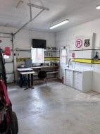 Garage -
