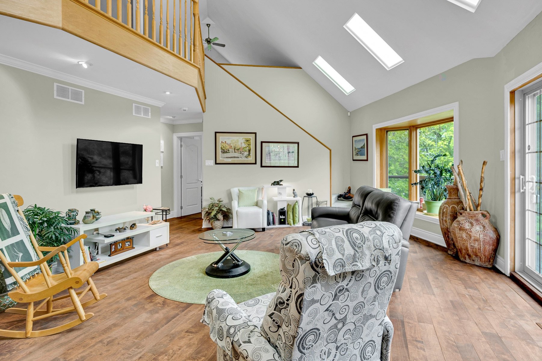 Salon - 1535 Rue De La Cascatelle, Sainte-Adèle, QC