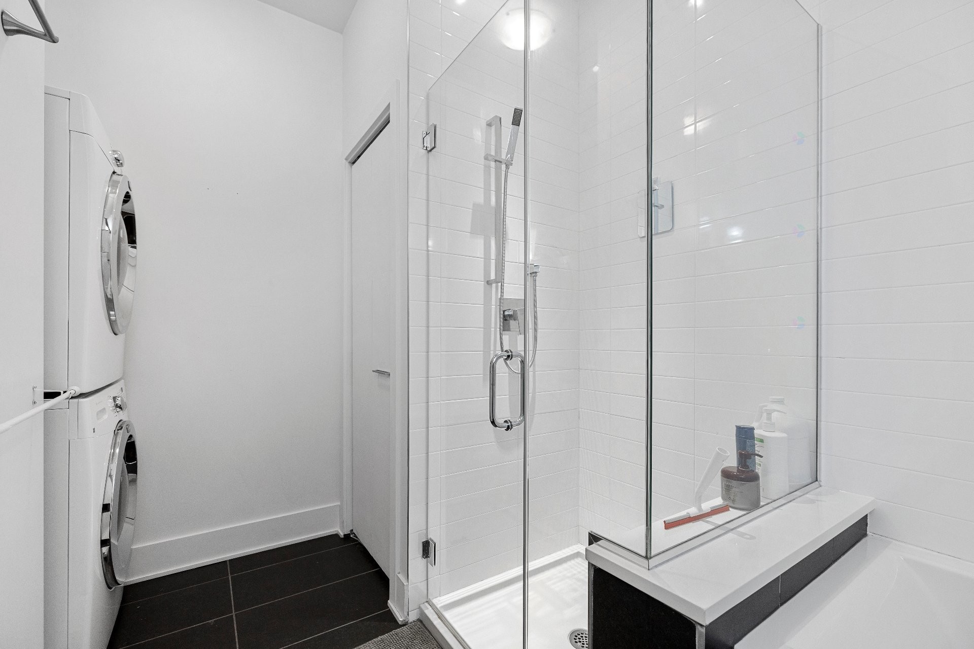 Salle de bains - 402-126 Boul. Hymus, Pointe-Claire, QC