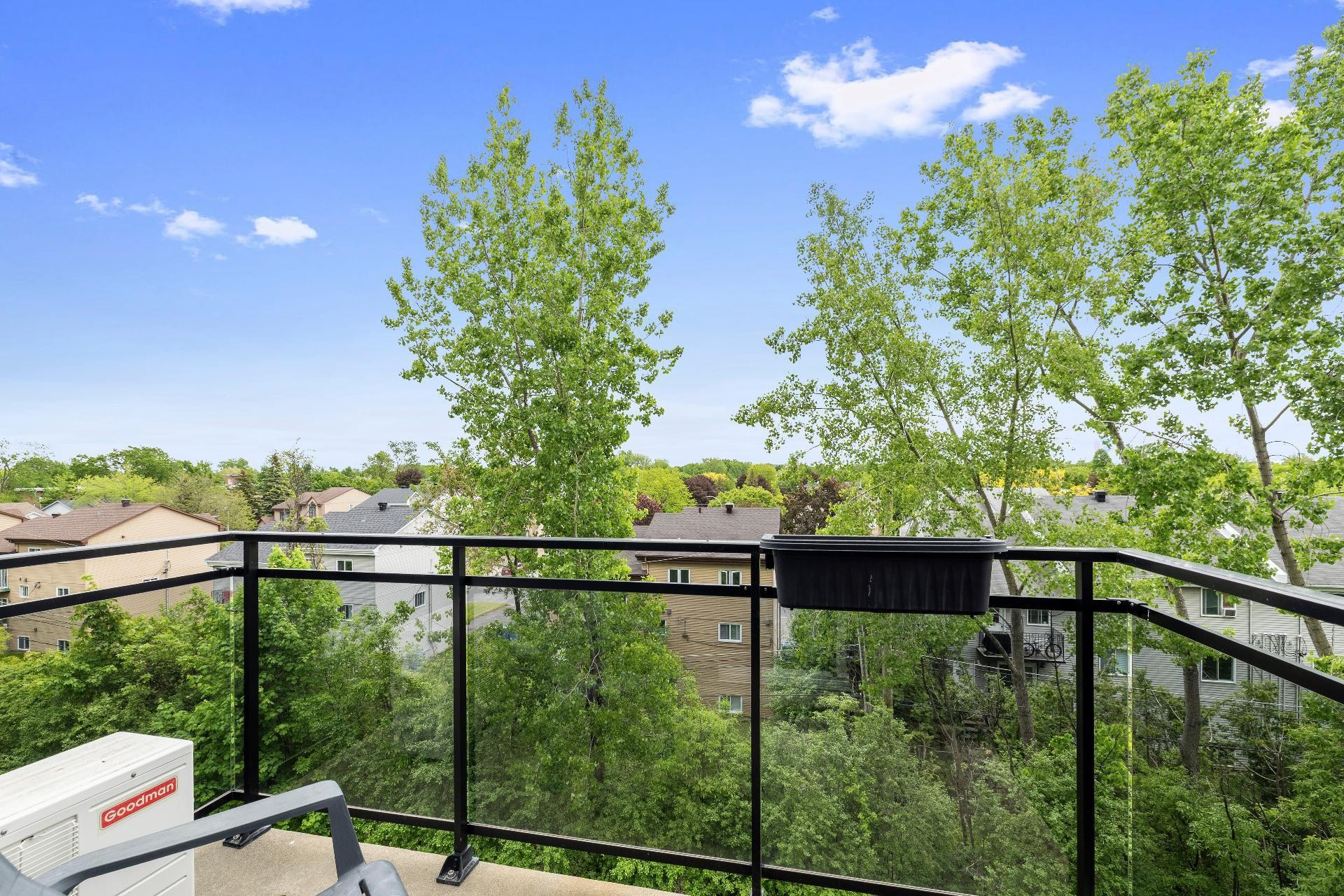 Balcon - 402-126 Boul. Hymus, Pointe-Claire, QC