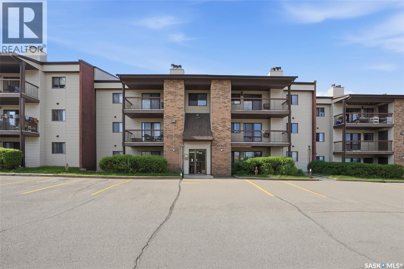 202 345 Kingsmere Boulevard, Saskatoon, SK - Outdoor With Facade