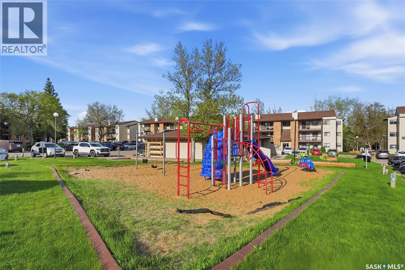 202 345 Kingsmere Boulevard, Saskatoon, SK - Outdoor