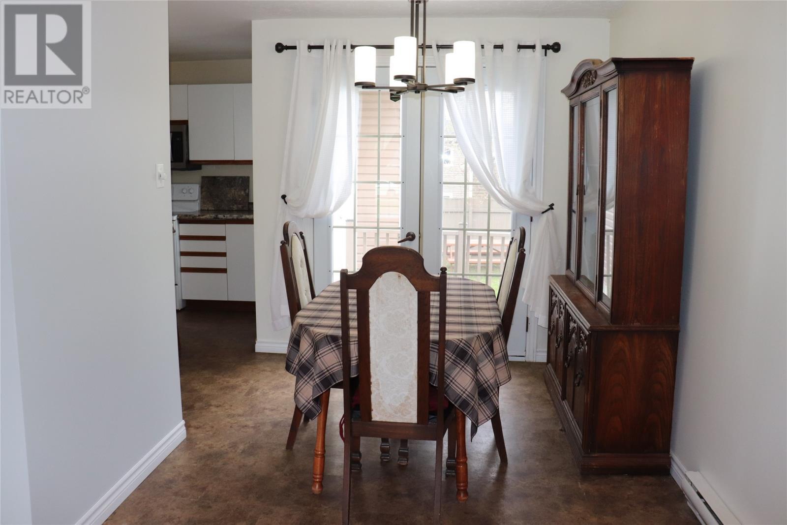 101 Queen Street, Stephenville, NL - Indoor Photo Showing Dining Room