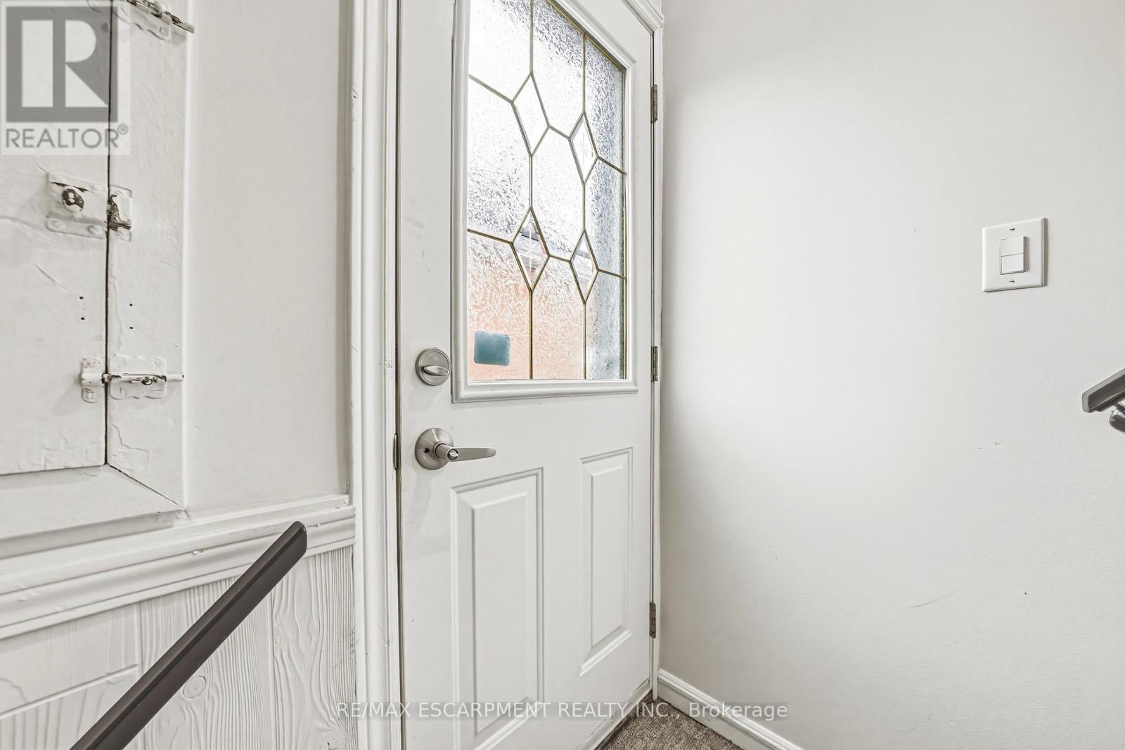 280 Montrose Avenue, Hamilton, ON - Indoor Photo Showing Other Room