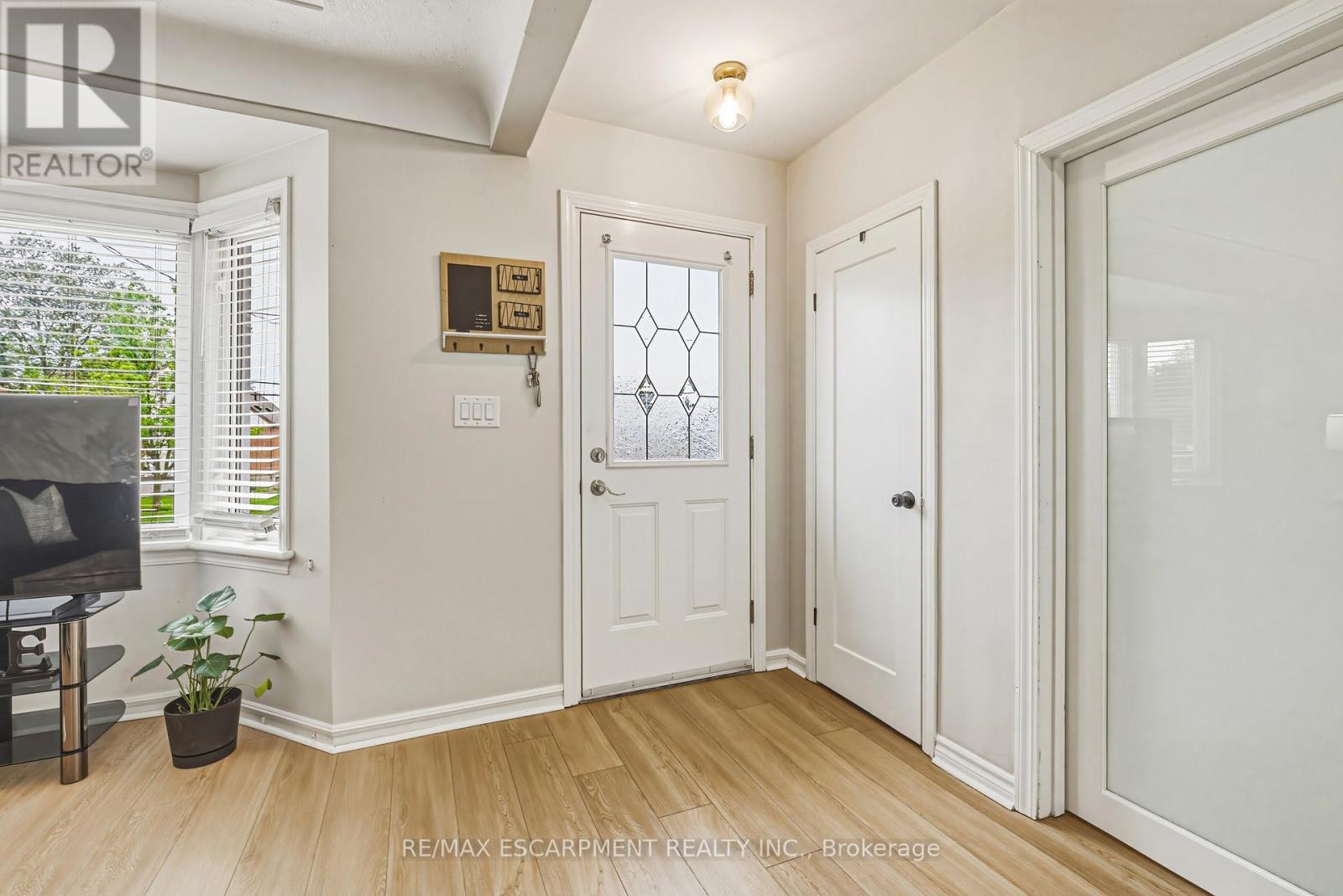 280 Montrose Avenue, Hamilton, ON - Indoor Photo Showing Other Room