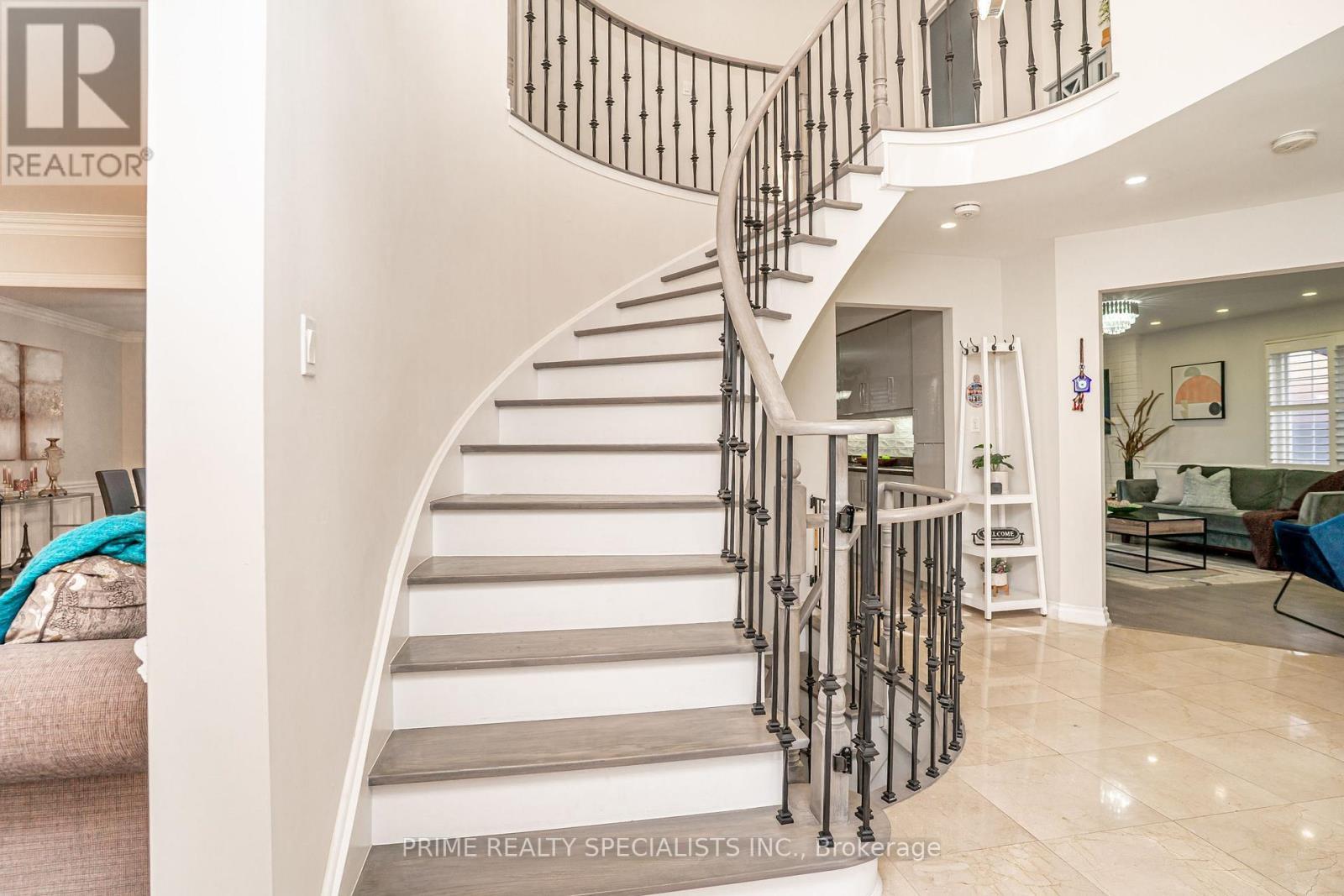 1800 Tattersall Way, Mississauga, ON - Indoor Photo Showing Other Room