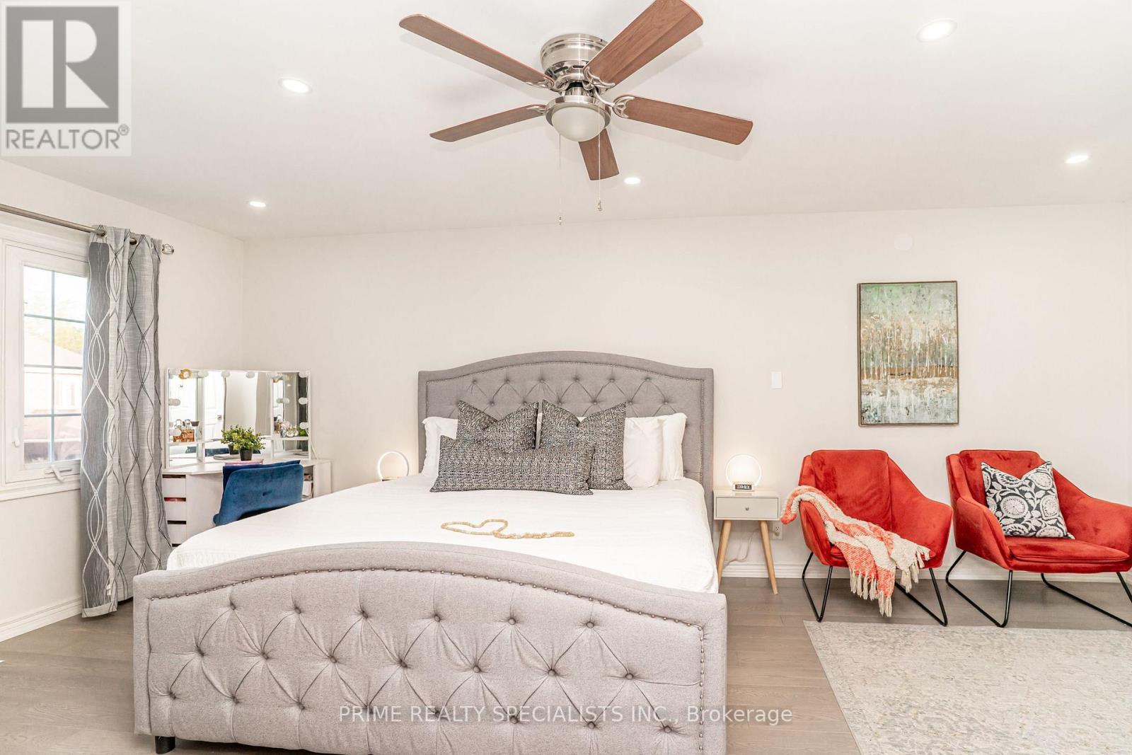 1800 Tattersall Way, Mississauga, ON - Indoor Photo Showing Bedroom