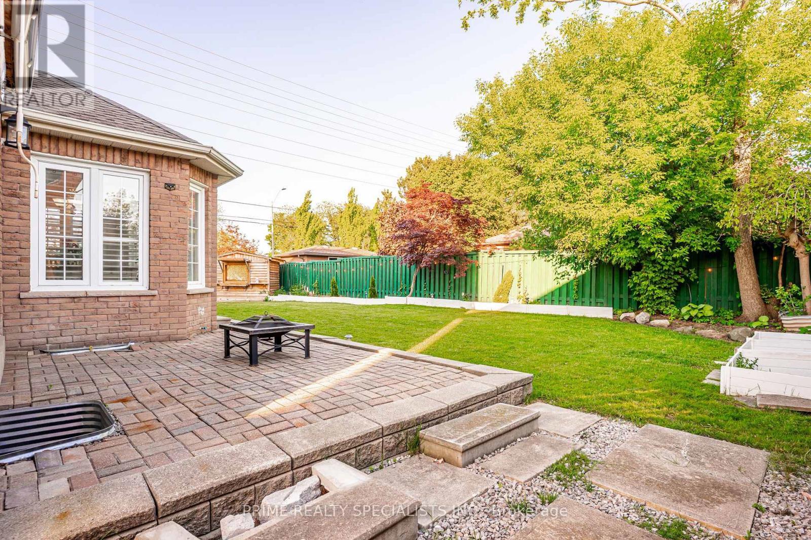 1800 Tattersall Way, Mississauga, ON - Outdoor